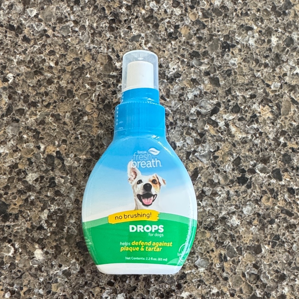 NEW Tropiclean Fresh Breath Drops for Dogs